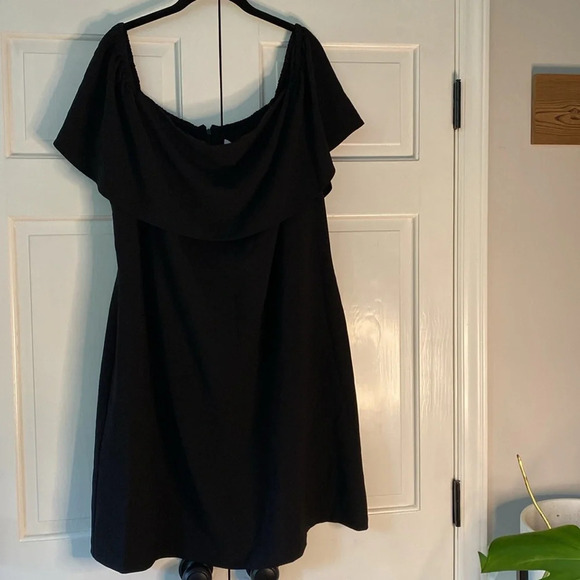 Charles Henry Off Shoulder Little Black Dress Size 2X New‎ with Tags Mini Dress - Picture 5 of 11